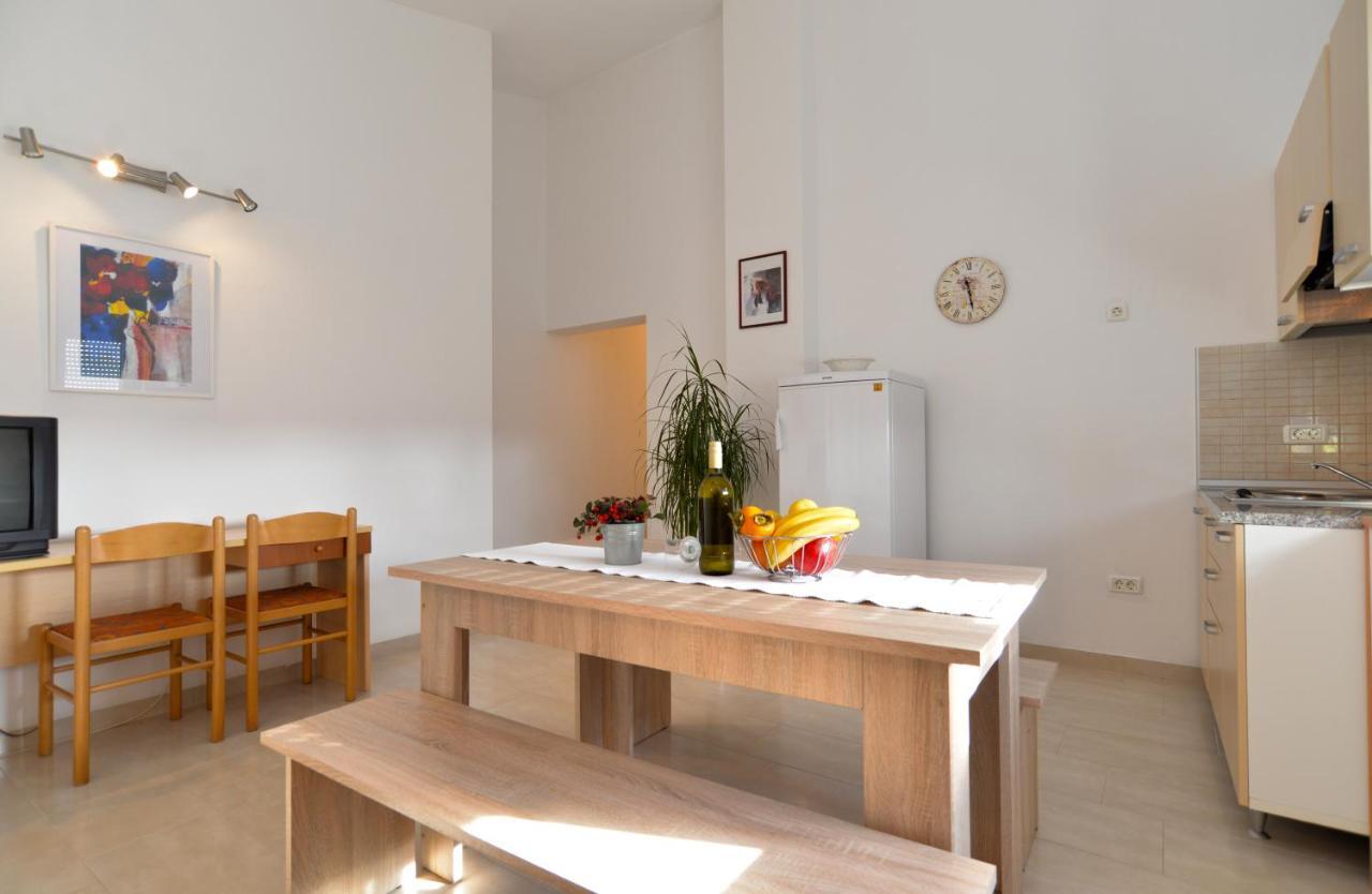 Apartments Bernarda 1773 Баньоле Екстериор снимка