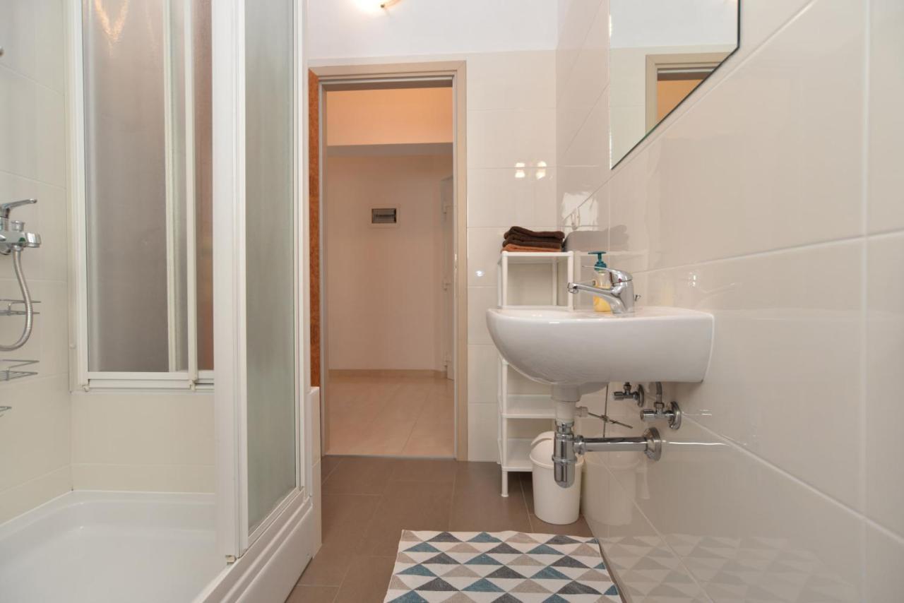 Apartments Bernarda 1773 Баньоле Екстериор снимка